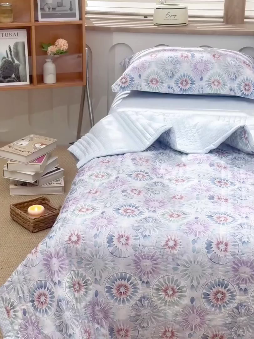 91家纺网 家纺一手货源 找家纺 圣楚家纺 2026新款清新水洗夏被被子被芯 花语-蓝