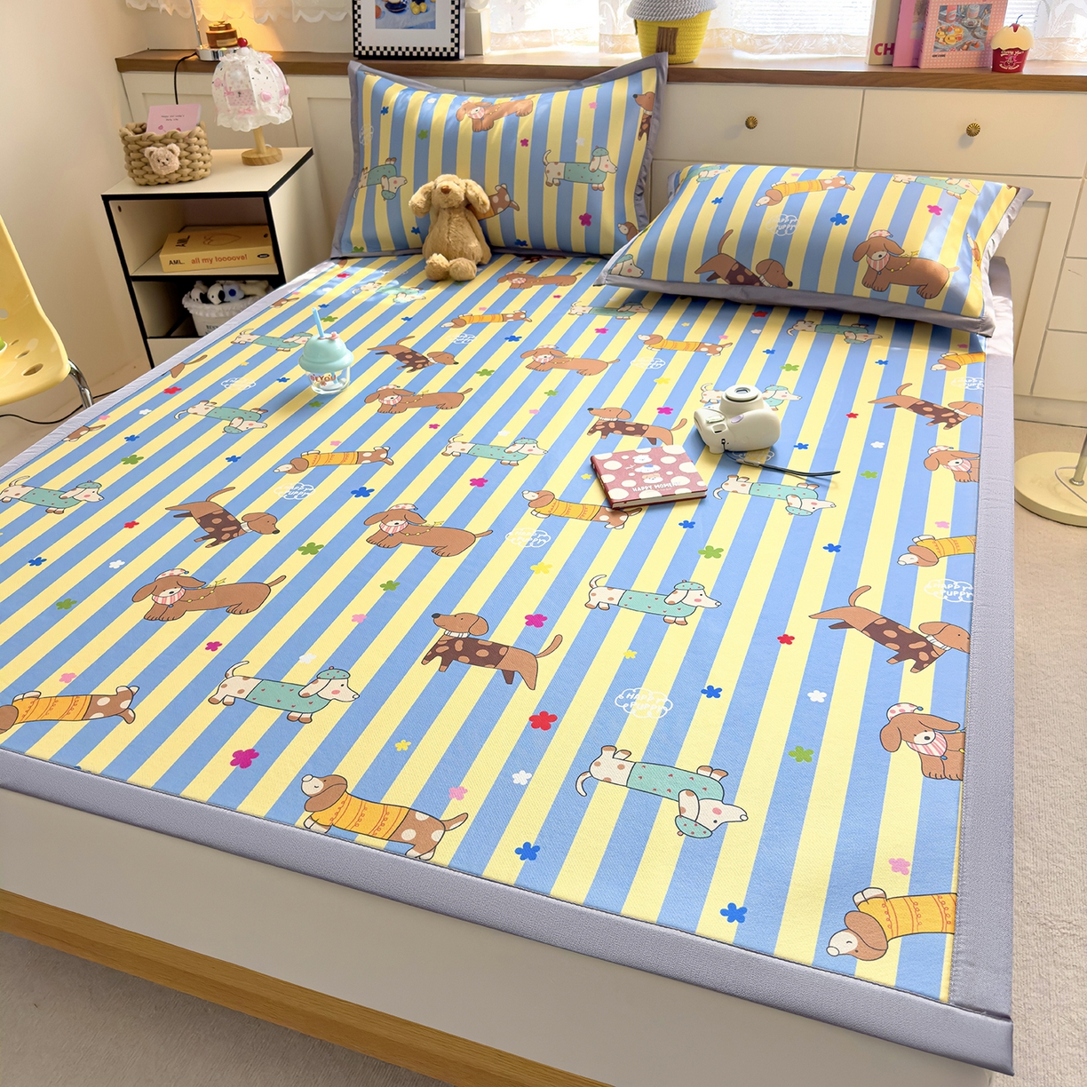 91家纺网 家纺一手货源 找家纺 圣比熊 2026新款烫光数码印花冰丝凉席 条纹萌觉