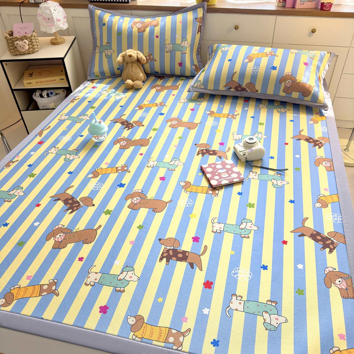 91家纺网 家纺一手货源 找家纺 圣比熊 2026新款烫光数码印花冰丝凉席 条纹萌觉