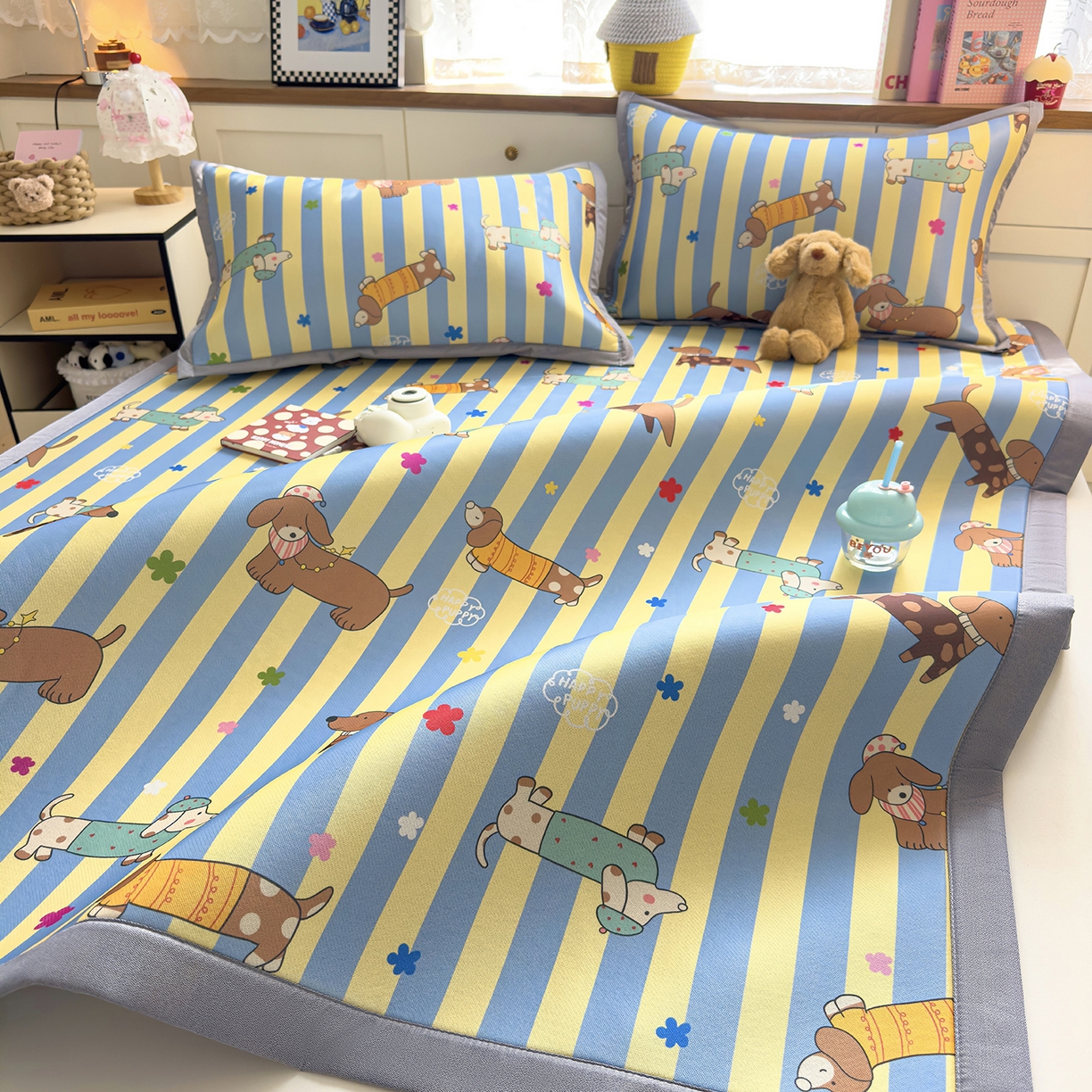 91家纺网 家纺一手货源 找家纺 圣比熊 2026新款烫光数码印花冰丝凉席 条纹萌觉