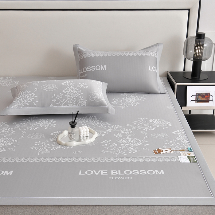 91家纺网 家纺一手货源 找家纺 小牛席业 2026新款PE凉感清新叶语冰丝席凉席席子 灰色