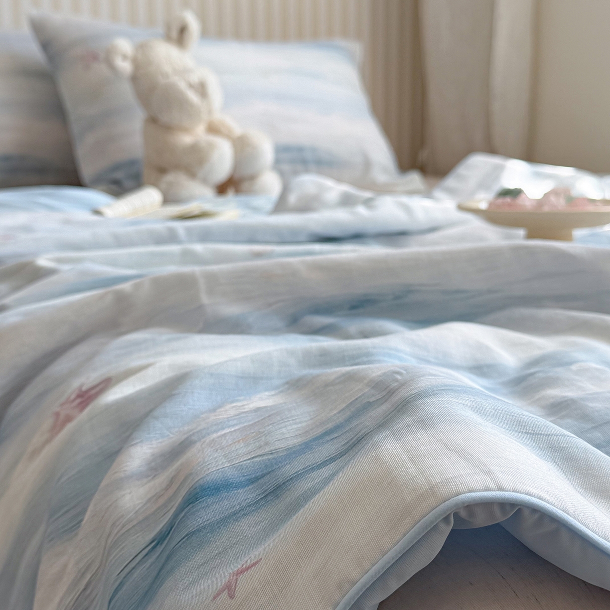 91家纺网 家纺一手货源 找家纺 麦伦家居 2026新品双层纱小冰皮夏被夏凉被空调被 海浪星-蓝