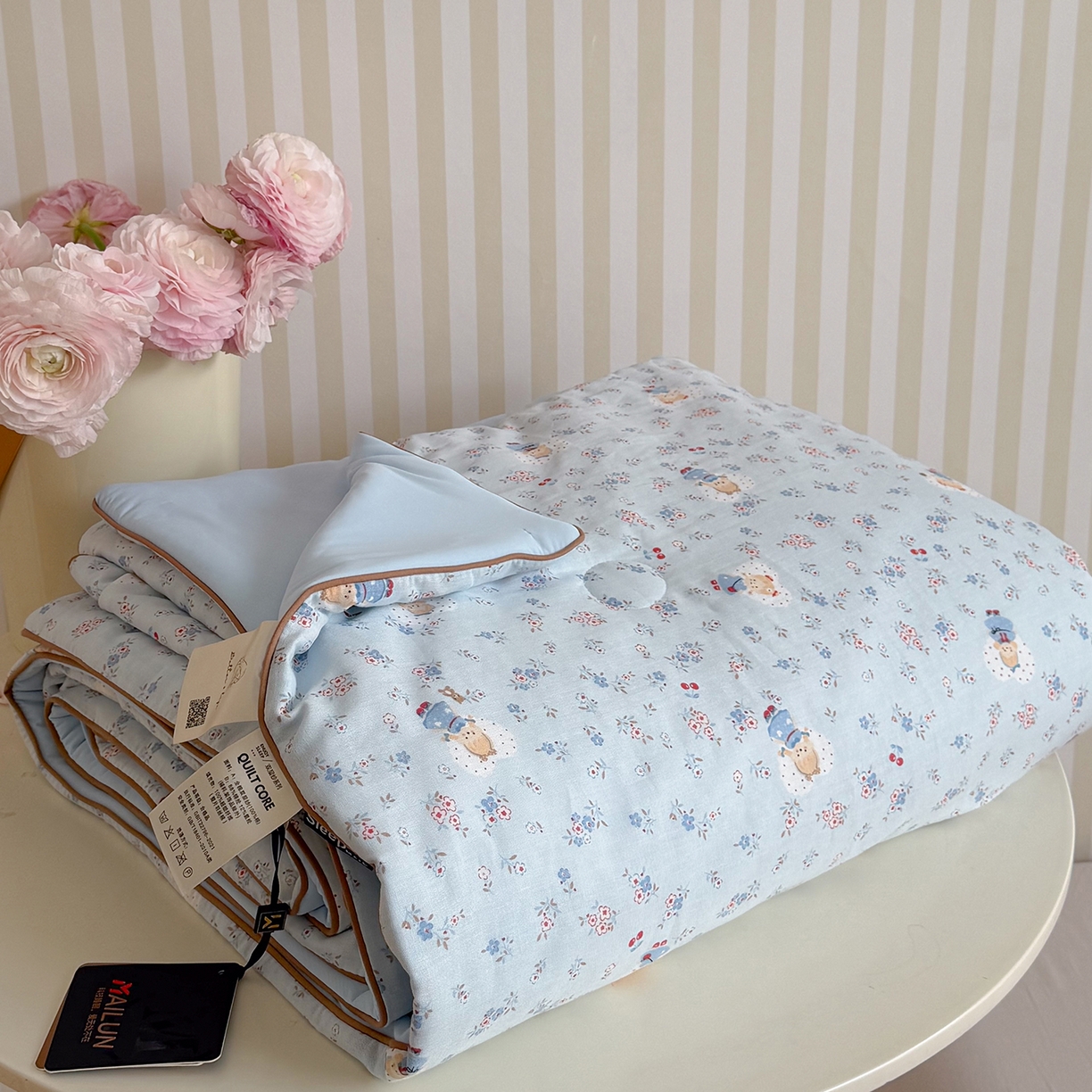 91家纺网 家纺一手货源 找家纺 麦伦家居 2026新品双层纱小冰皮夏被夏凉被空调被 樱蓝少女