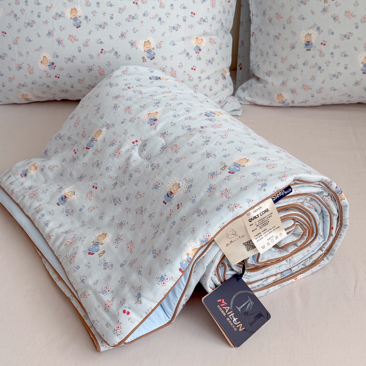 91家纺网 家纺一手货源 找家纺 麦伦家居 2026新品双层纱小冰皮夏被夏凉被空调被 樱蓝少女