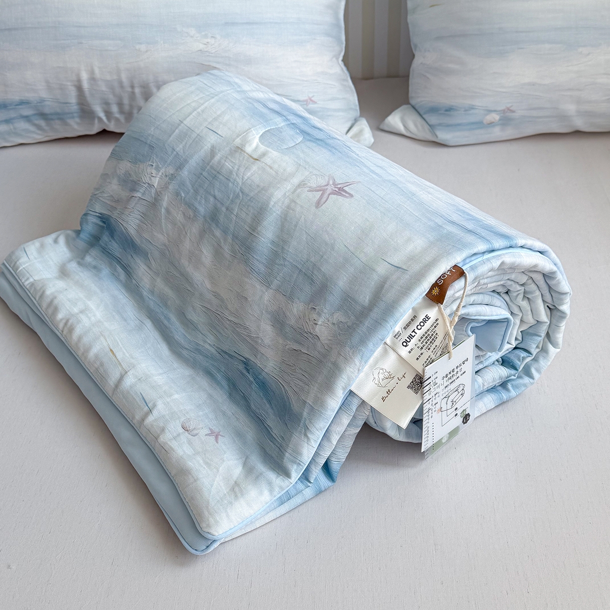 91家纺网 家纺一手货源 找家纺 麦伦家居 2026新品双层纱小冰皮夏被夏凉被空调被 海浪星-蓝