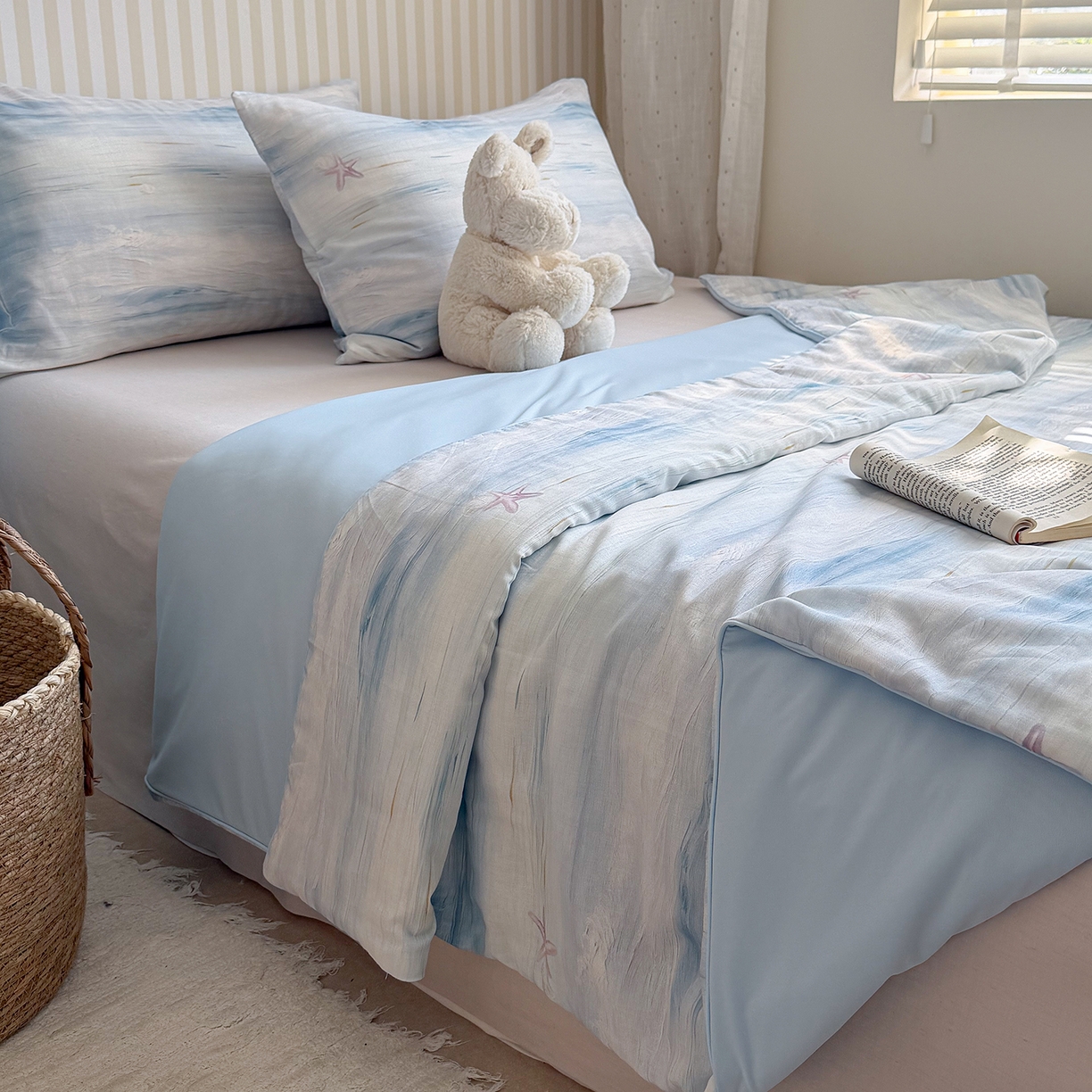 91家纺网 家纺一手货源 找家纺 麦伦家居 2026新品双层纱小冰皮夏被夏凉被空调被 海浪星-蓝