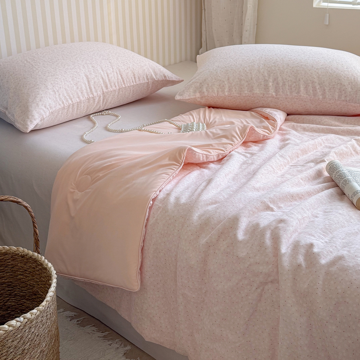 91家纺网 家纺一手货源 找家纺 麦伦家居 2026新品双层纱小冰皮夏被夏凉被空调被 漫天星辰粉