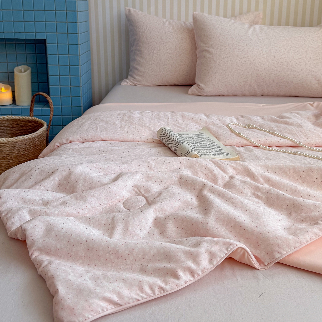 91家纺网 家纺一手货源 找家纺 麦伦家居 2026新品双层纱小冰皮夏被夏凉被空调被 漫天星辰粉