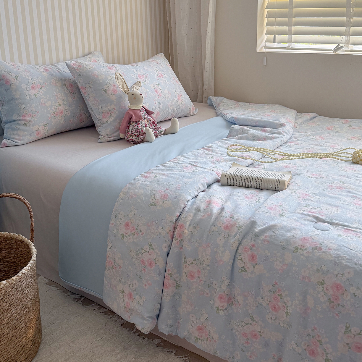 91家纺网 家纺一手货源 找家纺 麦伦家居 2026新品双层纱小冰皮夏被夏凉被空调被 蓝雾玫瑰