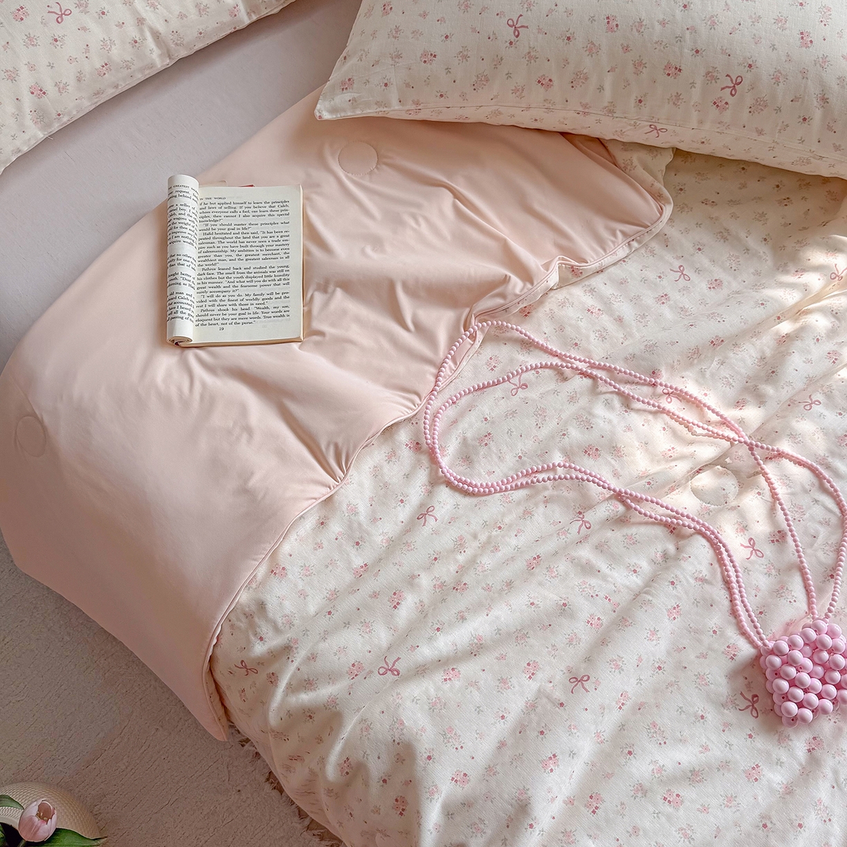 91家纺网 家纺一手货源 找家纺 麦伦家居 2026新品双层纱小冰皮夏被夏凉被空调被 粉蝶结花梦