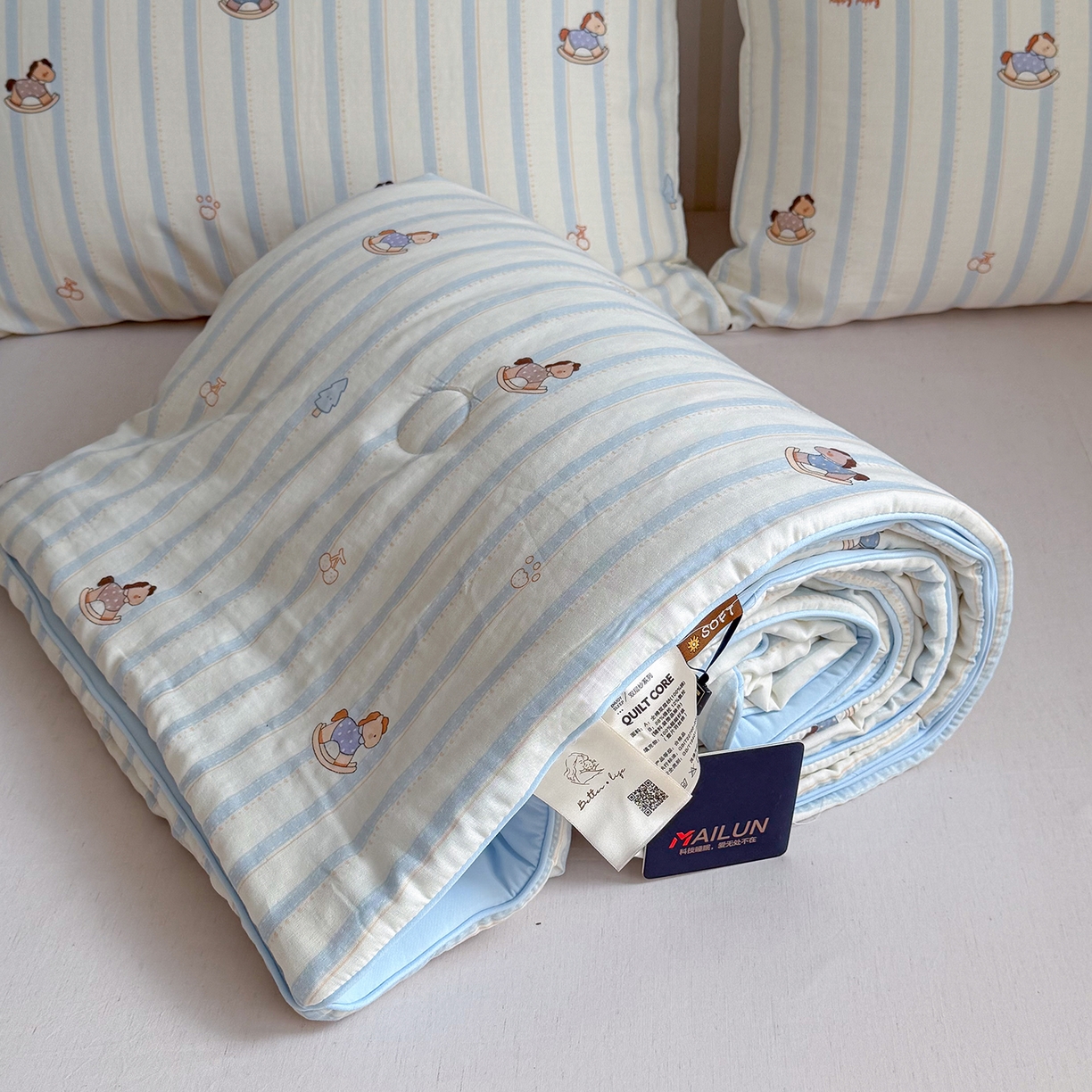 91家纺网 家纺一手货源 找家纺 麦伦家居 2026新品双层纱小冰皮夏被夏凉被空调被 摇摇马蓝