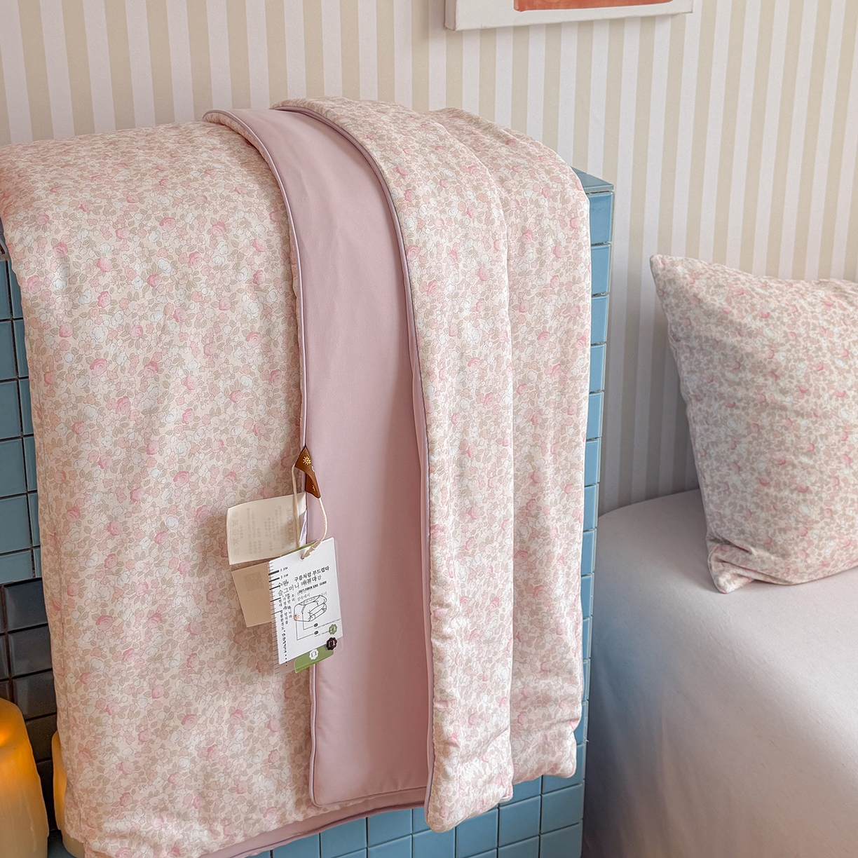 91家纺网 家纺一手货源 找家纺 麦伦家居 2026新品双层纱小冰皮夏被夏凉被空调被 樱花奶冻