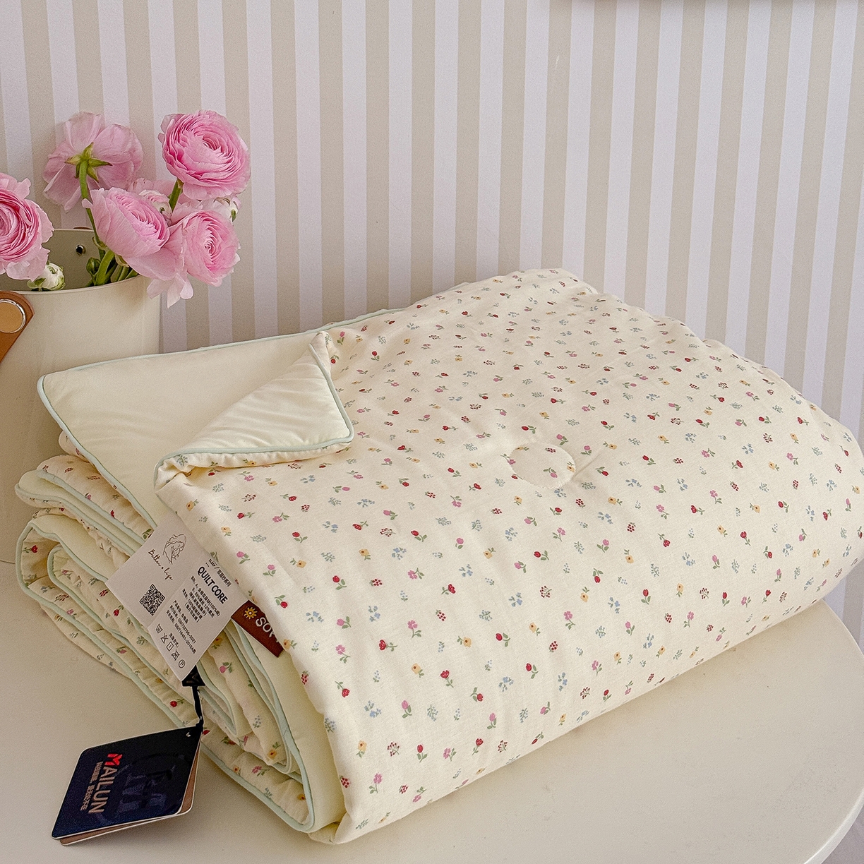 91家纺网 家纺一手货源 找家纺 麦伦家居 2026新品双层纱小冰皮夏被夏凉被空调被 奶杏小碎花