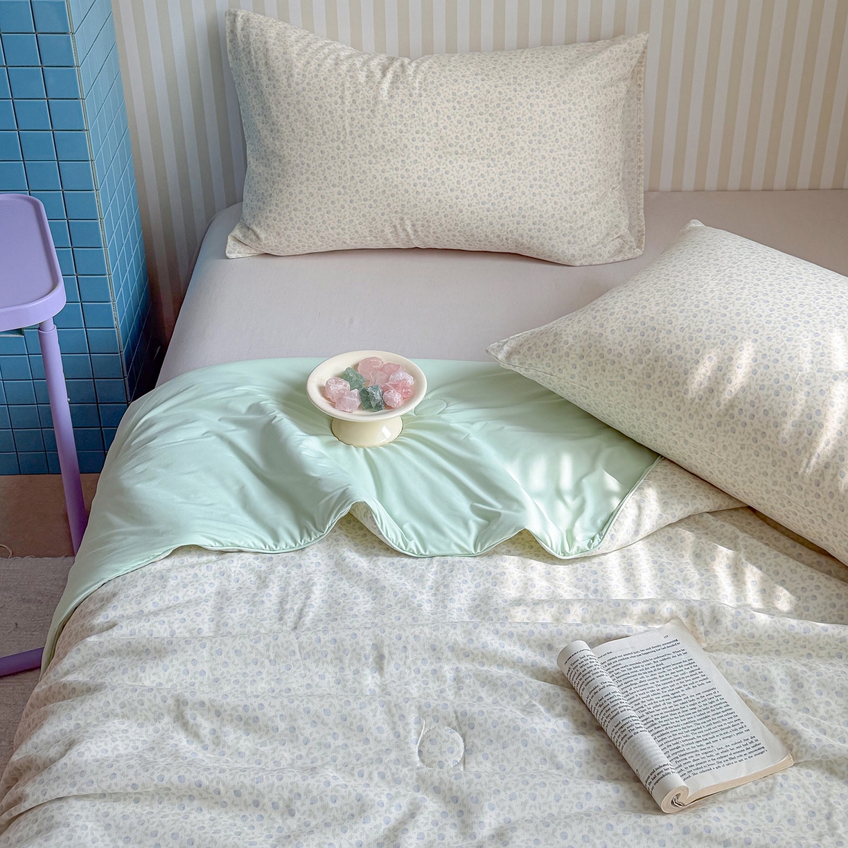 91家纺网 家纺一手货源 找家纺 麦伦家居 2026新品双层纱小冰皮夏被夏凉被空调被 奶绿草莓