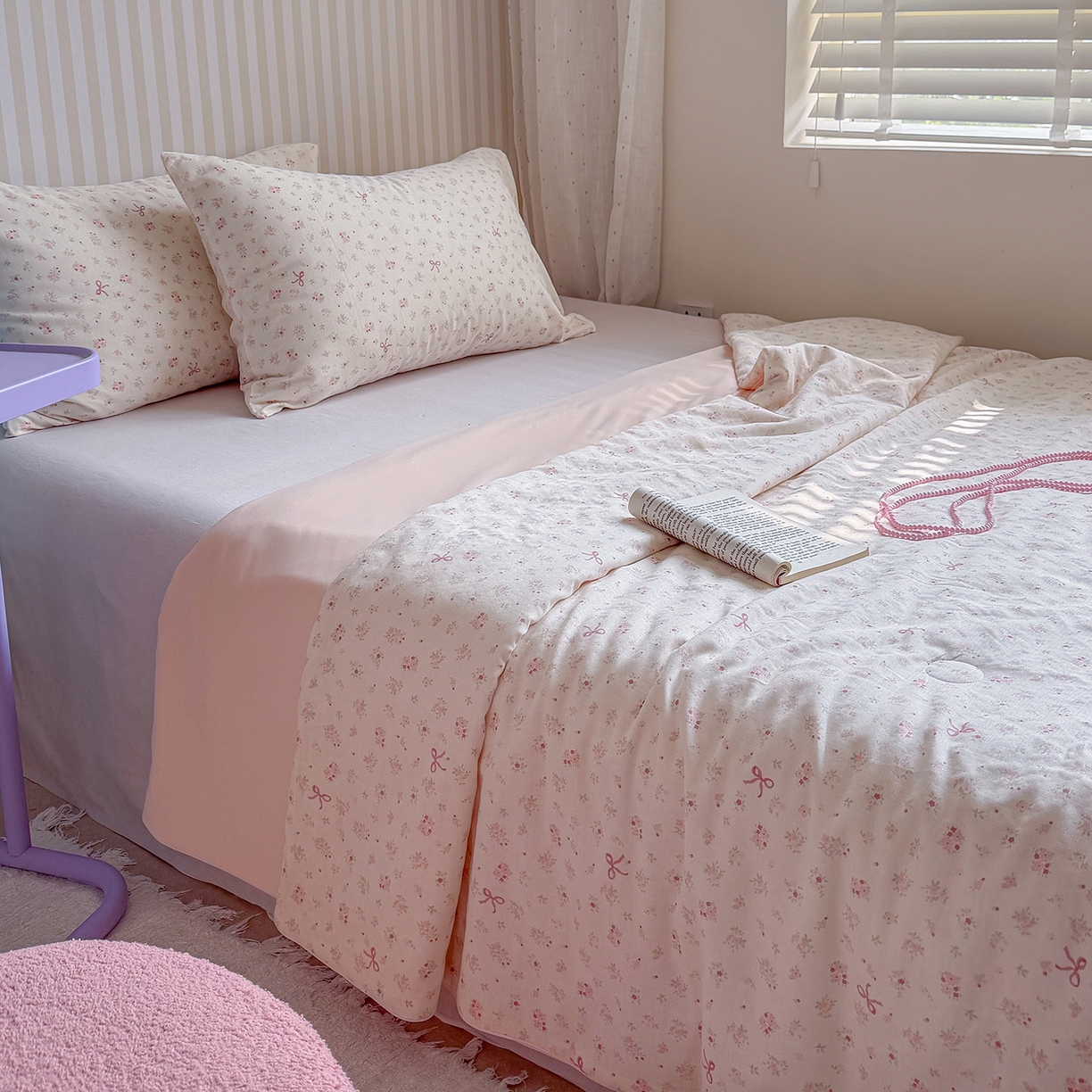 91家纺网 家纺一手货源 找家纺 麦伦家居 2026新品双层纱小冰皮夏被夏凉被空调被 粉蝶结花梦