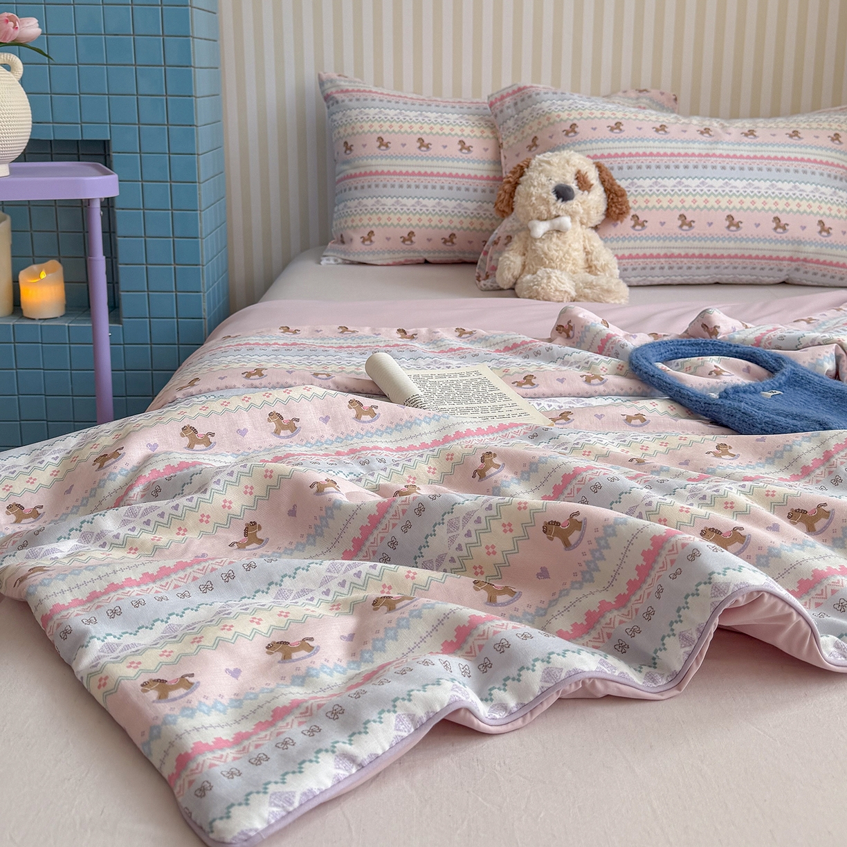 91家纺网 家纺一手货源 找家纺 麦伦家居 2026新品双层纱小冰皮夏被夏凉被空调被 紫色木马