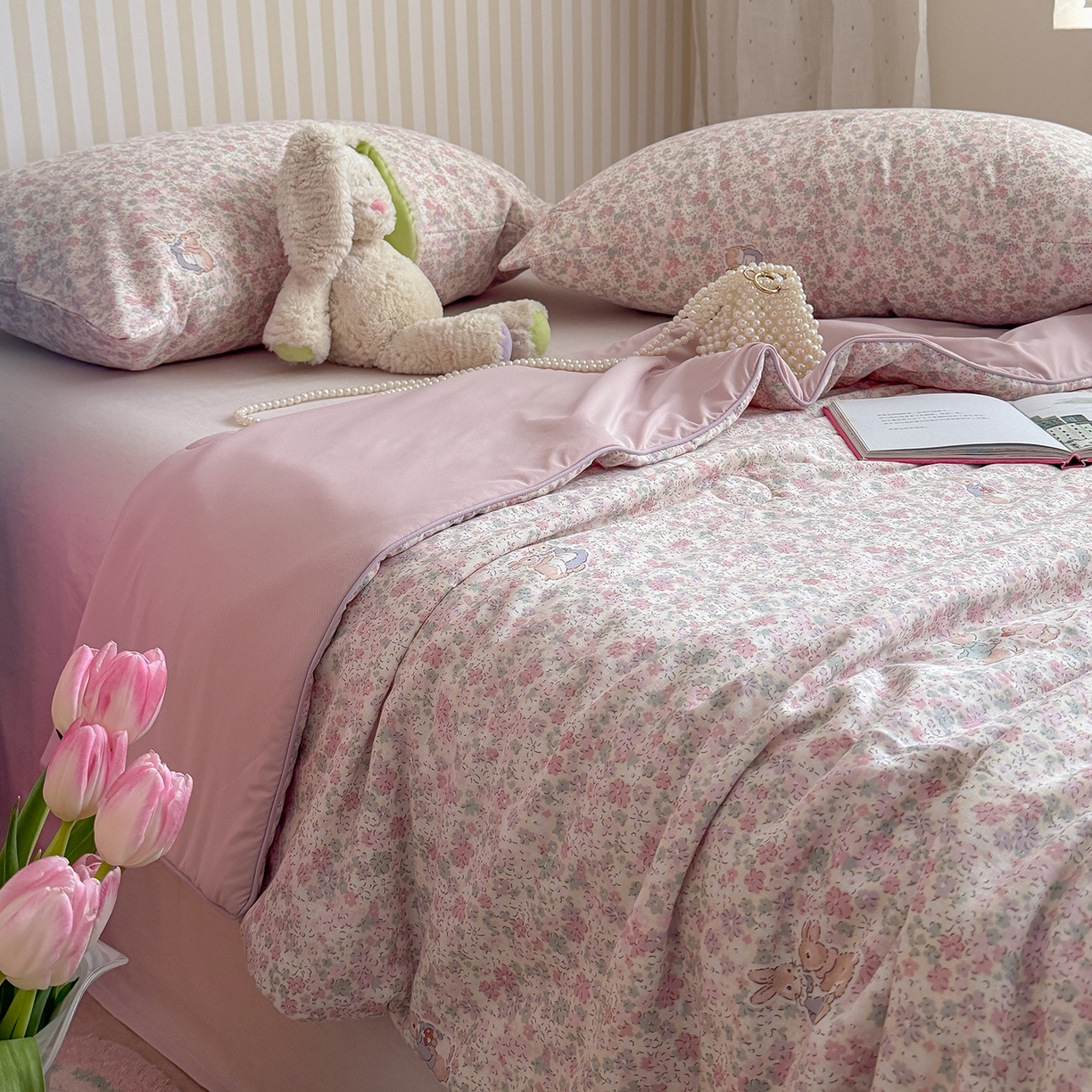 91家纺网 家纺一手货源 找家纺 麦伦家居 2026新品双层纱小冰皮夏被夏凉被空调被 花影兔粉