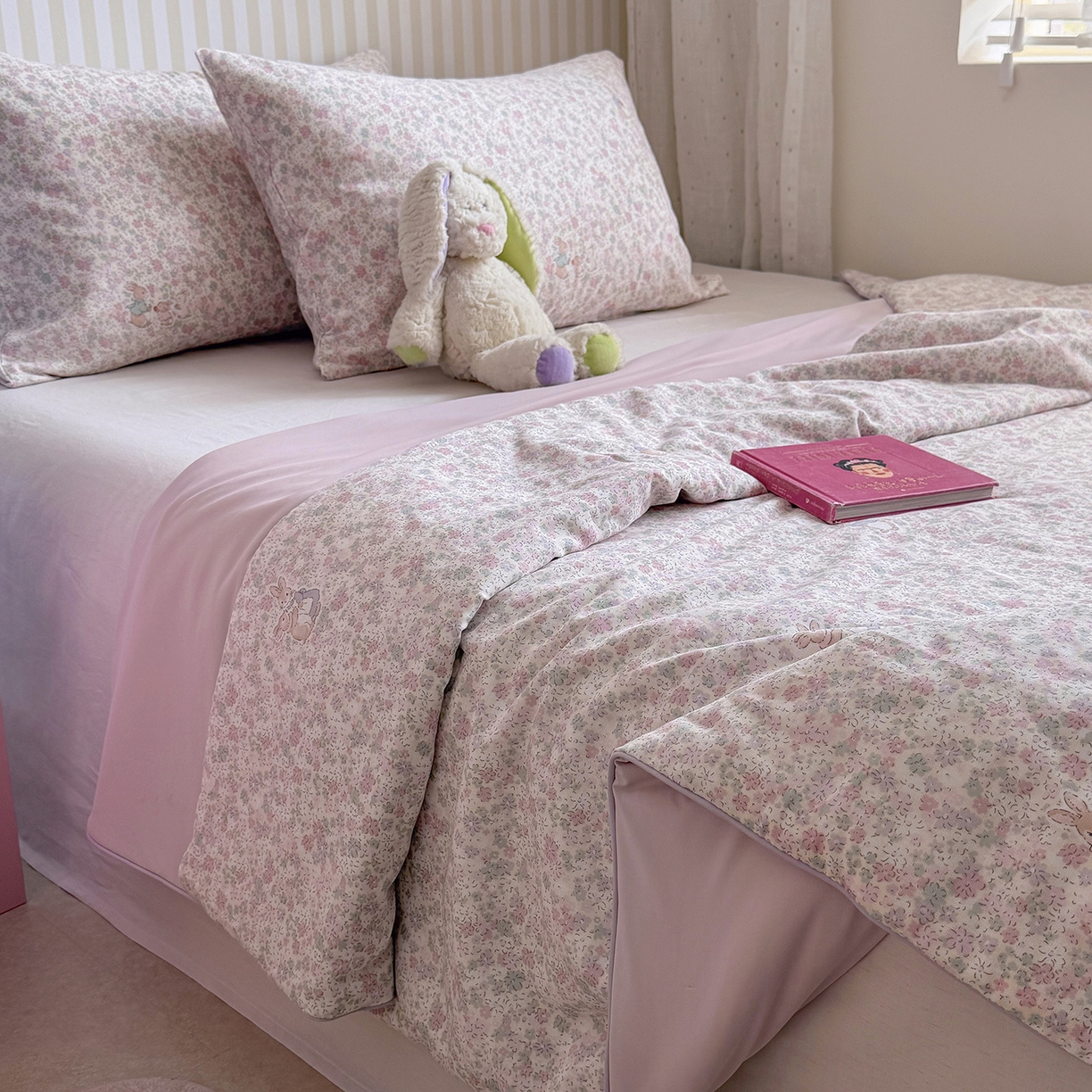 91家纺网 家纺一手货源 找家纺 麦伦家居 2026新品双层纱小冰皮夏被夏凉被空调被 花影兔粉