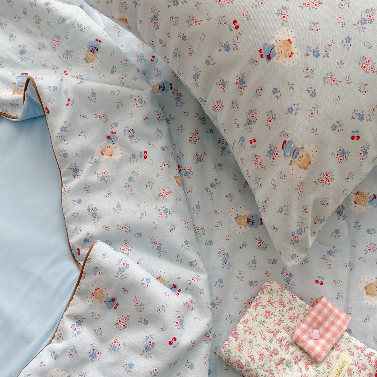 91家纺网 家纺一手货源 找家纺 麦伦家居 2026新品双层纱小冰皮夏被夏凉被空调被 樱蓝少女