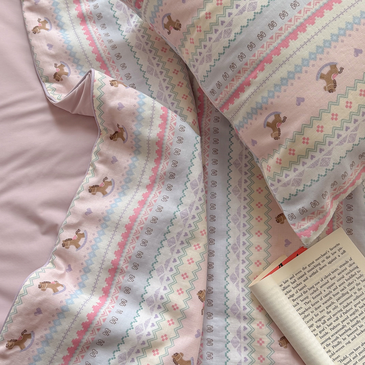 91家纺网 家纺一手货源 找家纺 麦伦家居 2026新品双层纱小冰皮夏被夏凉被空调被 紫色木马