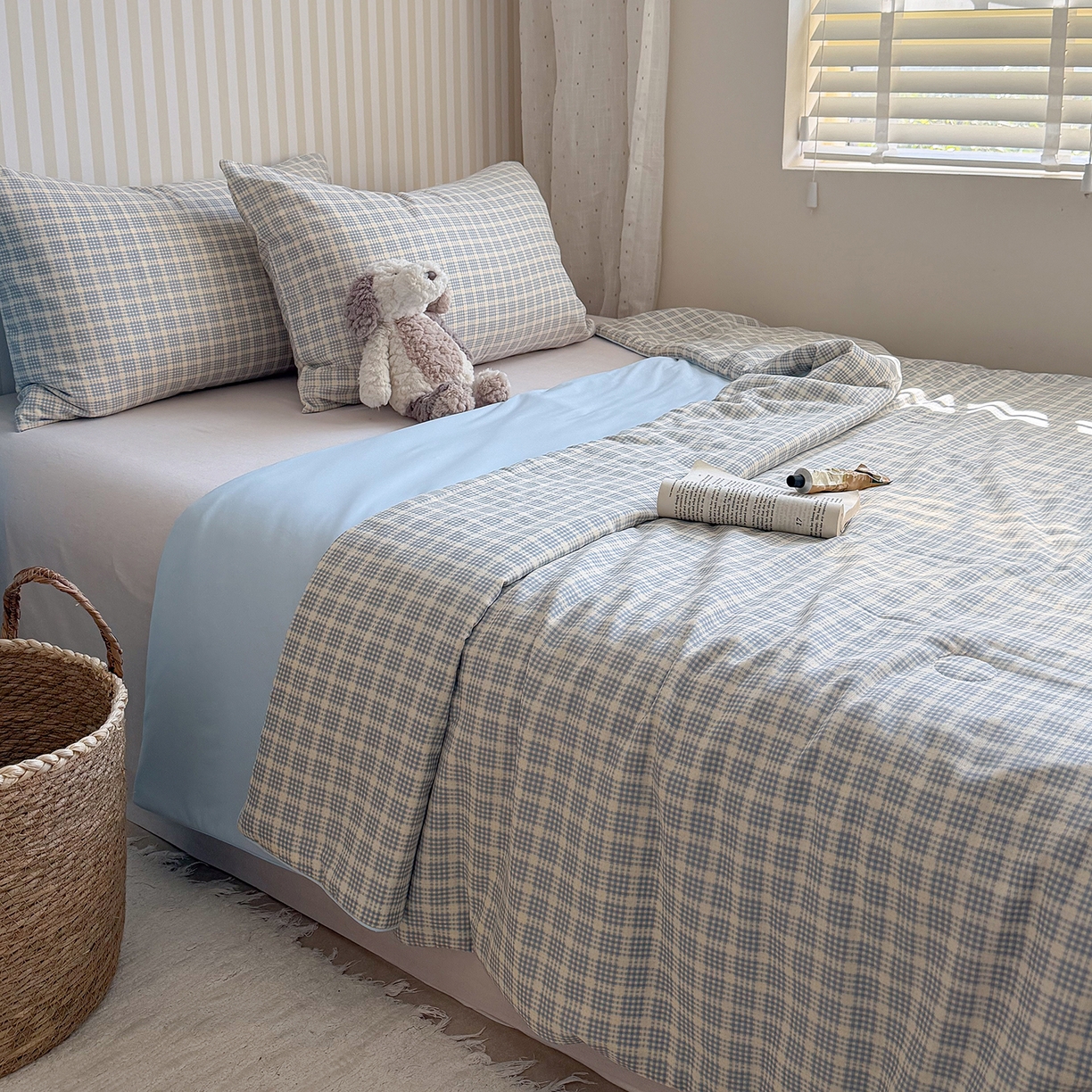 91家纺网 家纺一手货源 找家纺 麦伦家居 2026新品双层纱小冰皮夏被夏凉被空调被 方格蓝