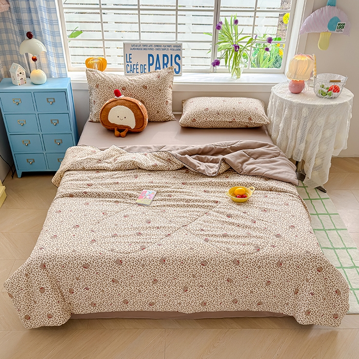 91家纺网 家纺一手货源 找家纺 美派 2026新款古法水洗云朵棉云感纱夏被夏凉被空调被 豹纹樱桃猫