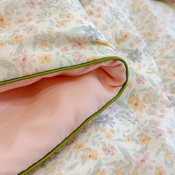 91家纺网 家纺一手货源 找家纺 美派 2026新款古法水洗云朵棉云感纱夏被夏凉被空调被 春日初恋