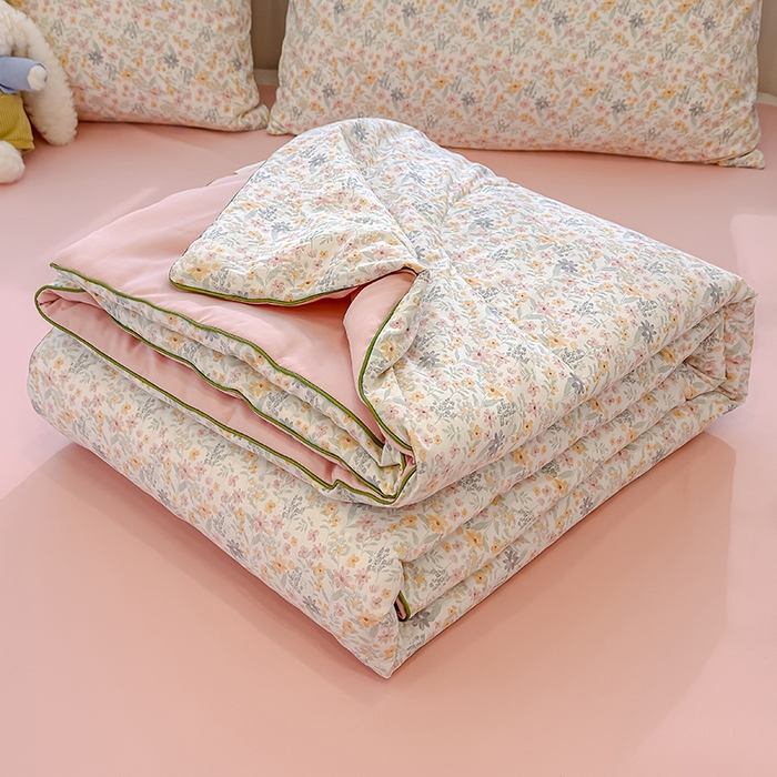 91家纺网 家纺一手货源 找家纺 美派 2026新款古法水洗云朵棉云感纱夏被夏凉被空调被 春日初恋