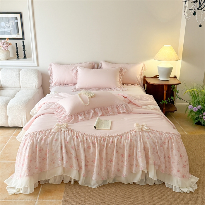 91家纺网 家纺一手货源 找家纺 富盛家纺 2026新款雪纺蕾丝刺绣法式床裙韩版夏凉被空调被夏被四件套 夏被四件套—浪漫主义（粉）