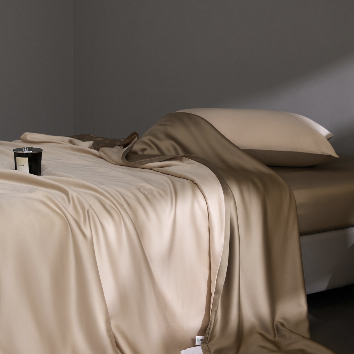 91家纺网 家纺一手货源 找家纺 纪梵茜 2026新品蚕丝被兰精天丝夏被四件套100%蚕丝夏凉被子夏季空调被 藕色