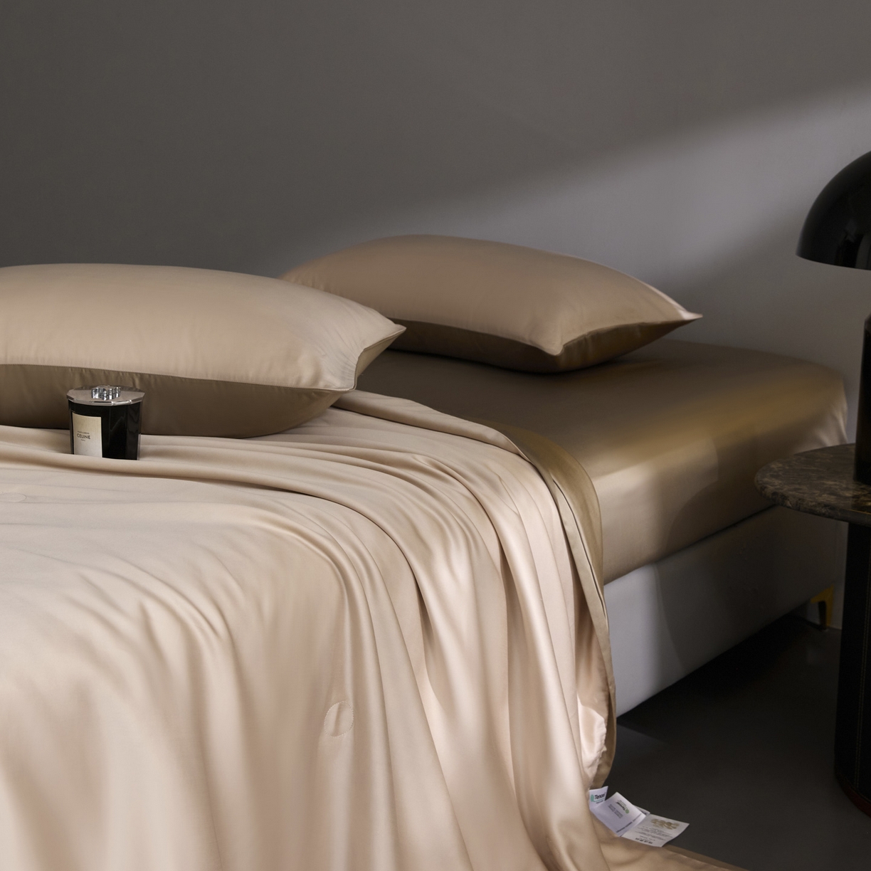 91家纺网 家纺一手货源 找家纺 纪梵茜 2026新品蚕丝被兰精天丝夏被四件套100%蚕丝夏凉被子夏季空调被 藕色