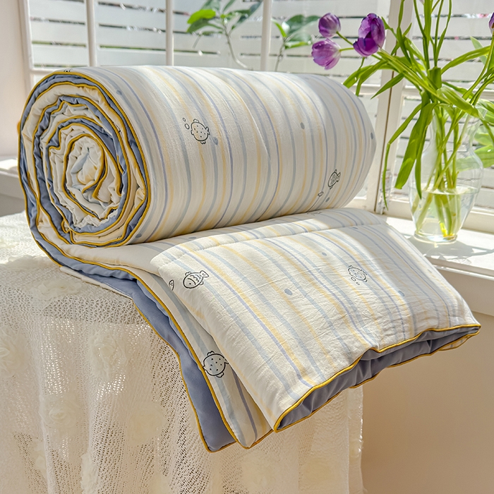 91家纺网 家纺一手货源 找家纺 美派 2026新款古法水洗云朵棉云感纱夏被夏凉被空调被 漫游小鱼