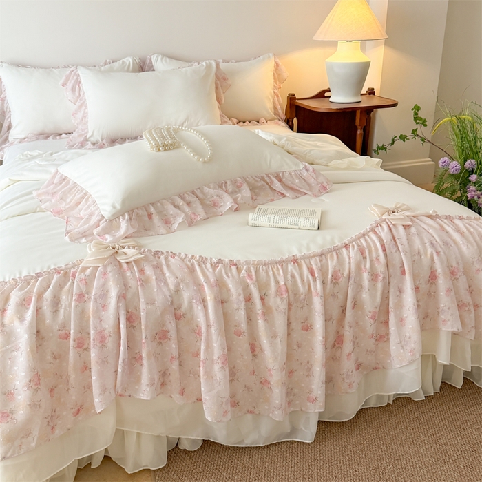 91家纺网 家纺一手货源 找家纺 富盛家纺 2026新款雪纺蕾丝刺绣法式床裙韩版夏凉被空调被夏被四件套 夏被四件套—浪漫主义（米白）