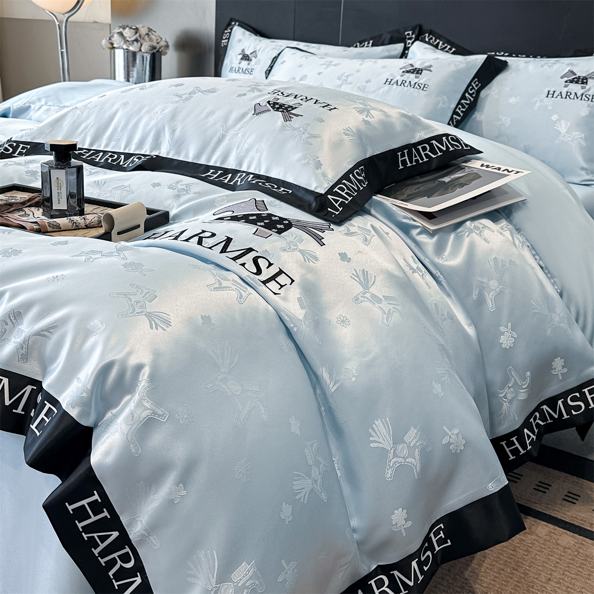 91家纺网 家纺一手货源 找家纺 笙意家纺 2026新款水洗冰丝刺绣宽边四件套-马力全开 马力全开-天空蓝