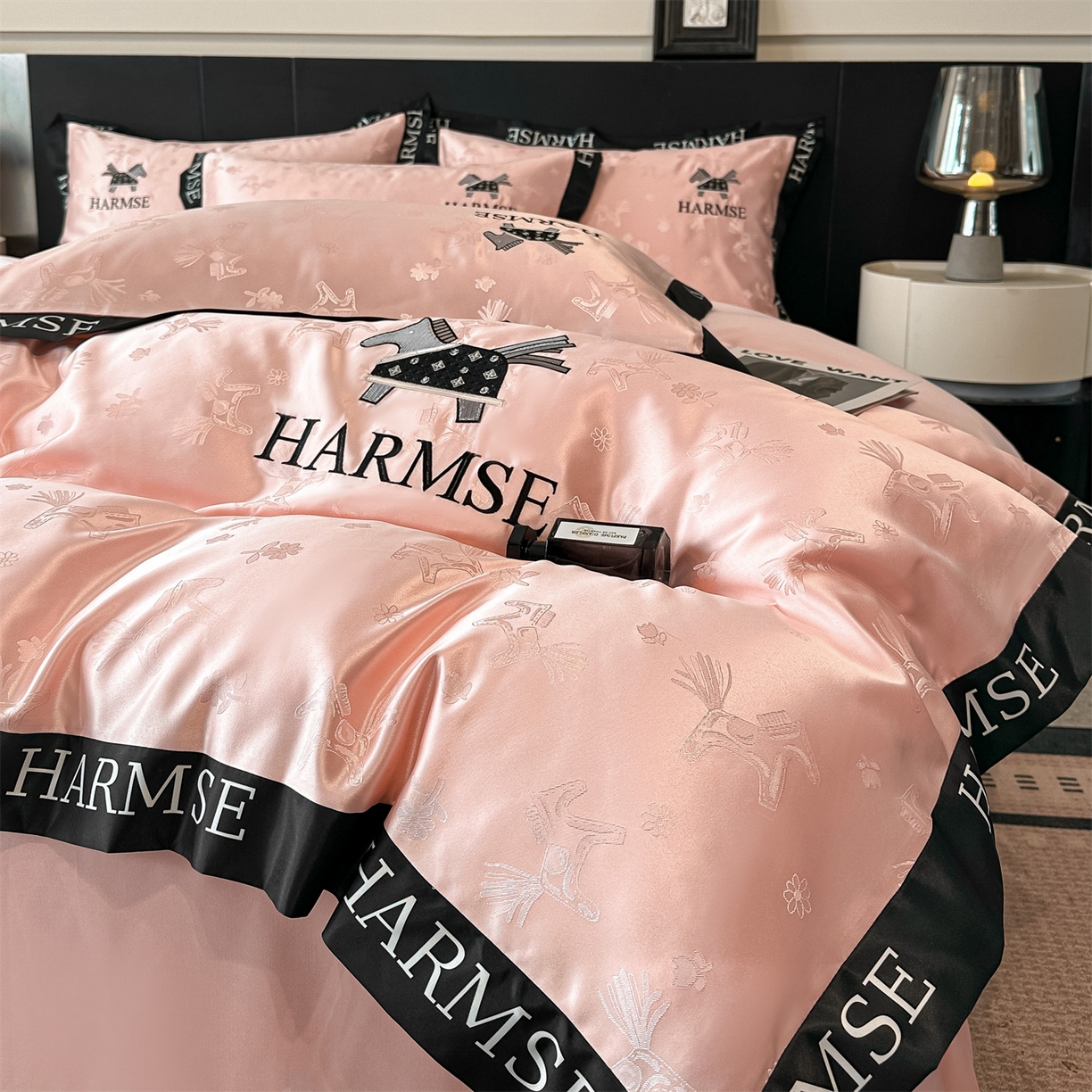 91家纺网 家纺一手货源 找家纺 笙意家纺 2026新款水洗冰丝刺绣宽边四件套-马力全开 马力全开-奶油粉