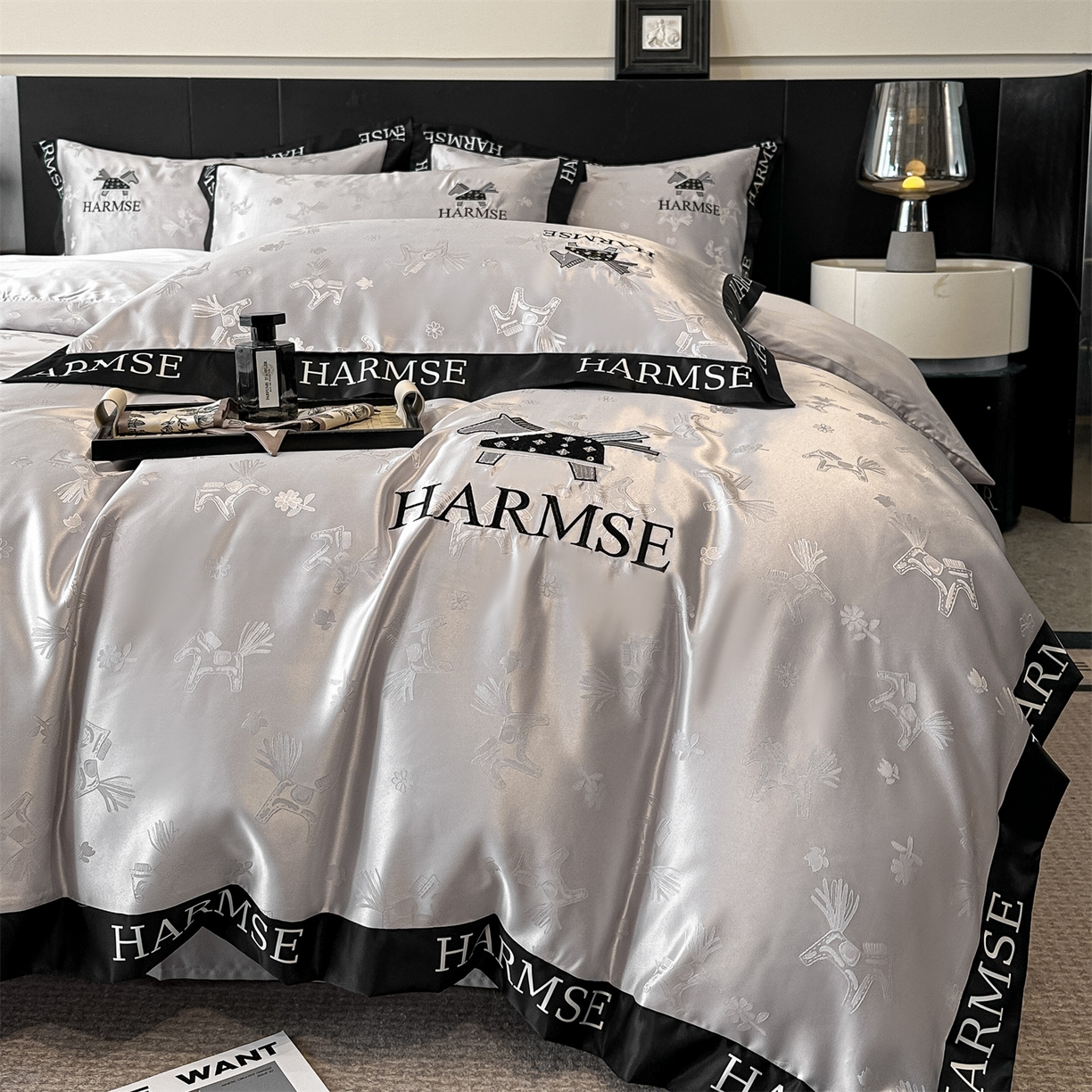 91家纺网 家纺一手货源 找家纺 笙意家纺 2026新款水洗冰丝刺绣宽边四件套-马力全开 马力全开-山灰