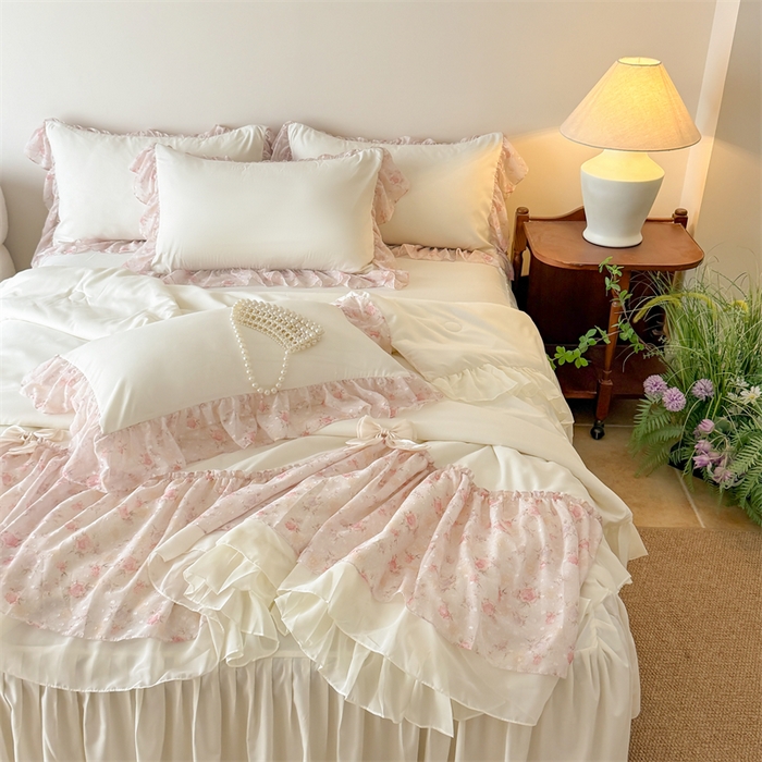 91家纺网 家纺一手货源 找家纺 富盛家纺 2026新款雪纺蕾丝刺绣法式床裙韩版夏凉被空调被夏被四件套 夏被四件套—浪漫主义（米白）