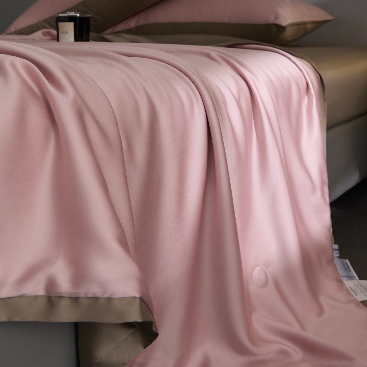 91家纺网 家纺一手货源 找家纺 （总）A+爱家（纪梵茜） 2026新品蚕丝被兰精天丝夏被四件套100%蚕丝夏凉被子夏季空调被