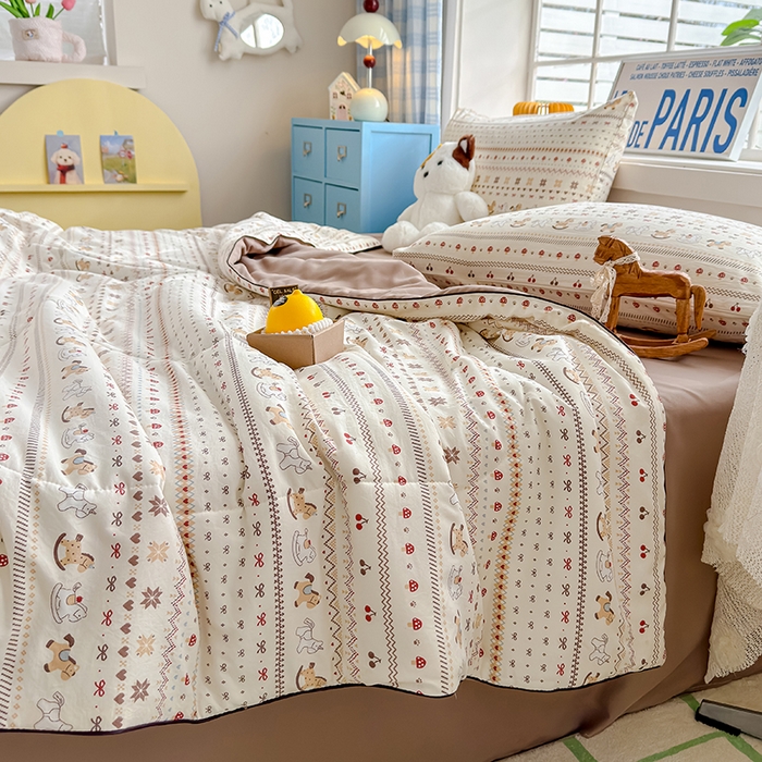 91家纺网 家纺一手货源 找家纺 美派 2026新款古法水洗云朵棉云感纱夏被夏凉被空调被 木马乐园