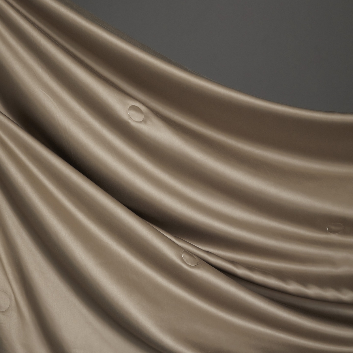 91家纺网 家纺一手货源 找家纺 A+爱家（纪梵茜） 2026新品蚕丝被兰精天丝夏被四件套100%蚕丝夏凉被子夏季空调被 咖色