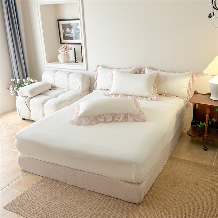 91家纺网 家纺一手货源 找家纺 富盛家纺 2026新款雪纺蕾丝刺绣法式床裙韩版夏凉被空调被夏被四件套 夏被四件套—浪漫主义（米白）