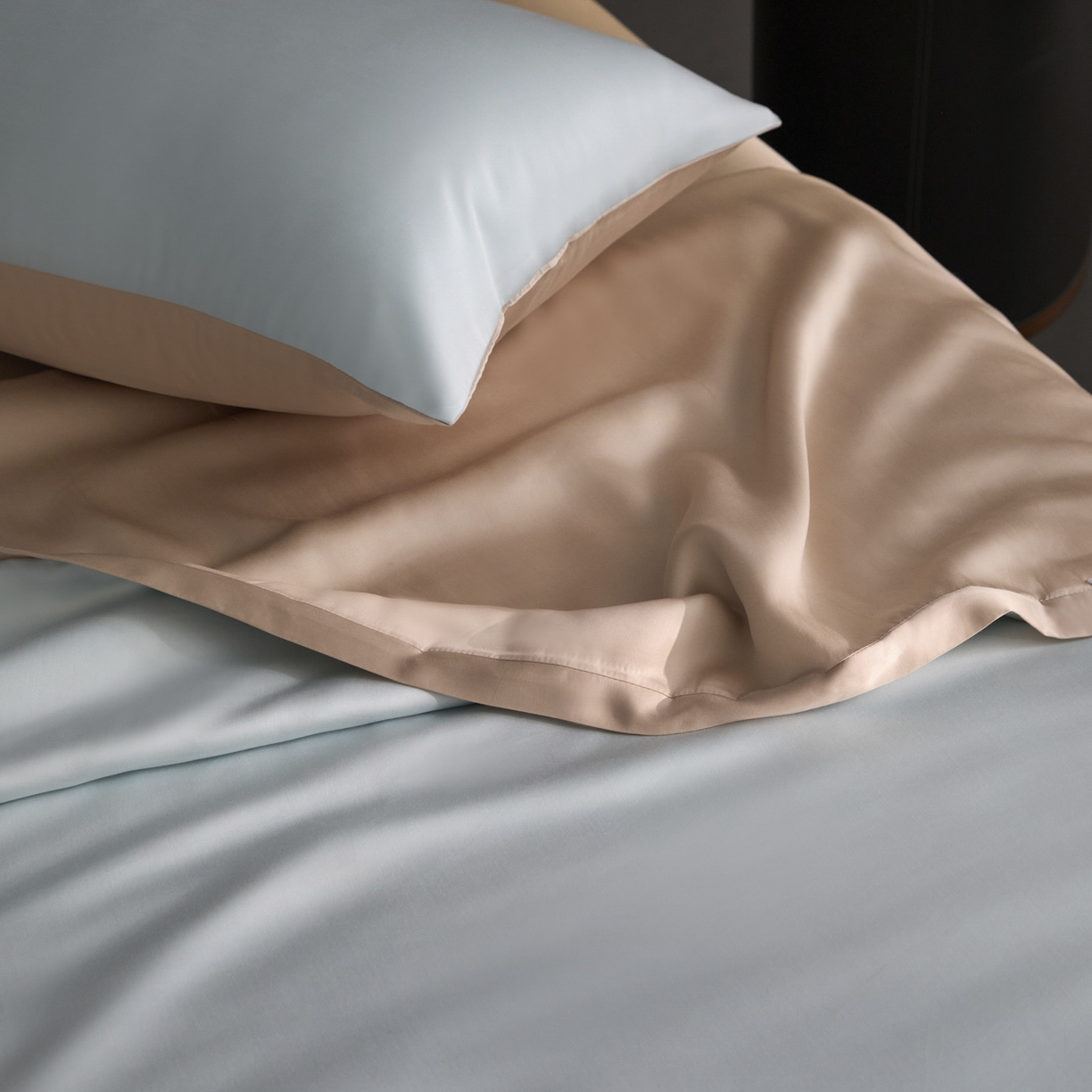 91家纺网 家纺一手货源 找家纺 A+爱家（纪梵茜） 2026新品蚕丝被兰精天丝夏被四件套100%蚕丝夏凉被子夏季空调被 浅蓝