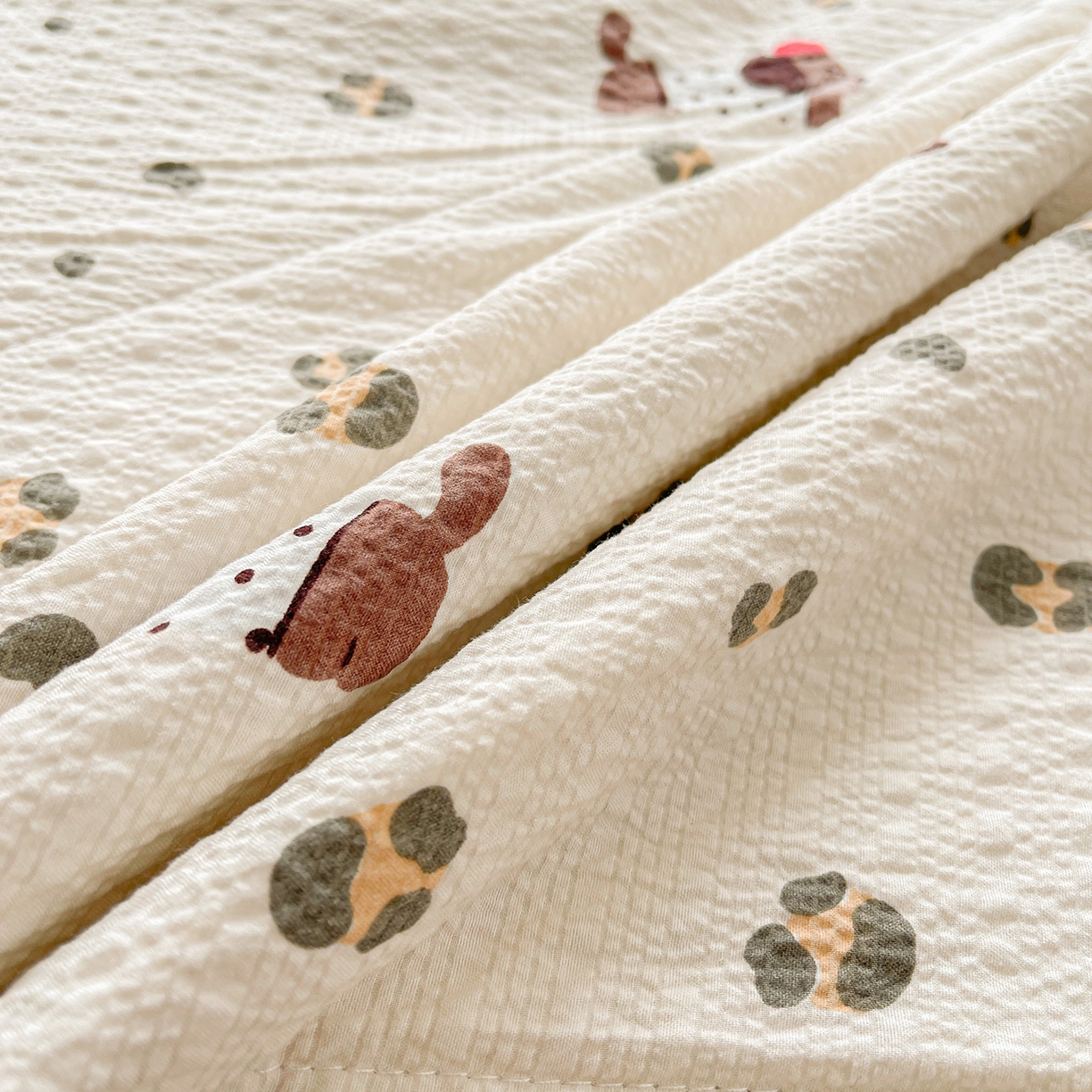 91家纺网 家纺一手货源 找家纺 米萝家居 2026新款泡泡棉夏被新疆棉花空调被夏凉被 狗狗日记