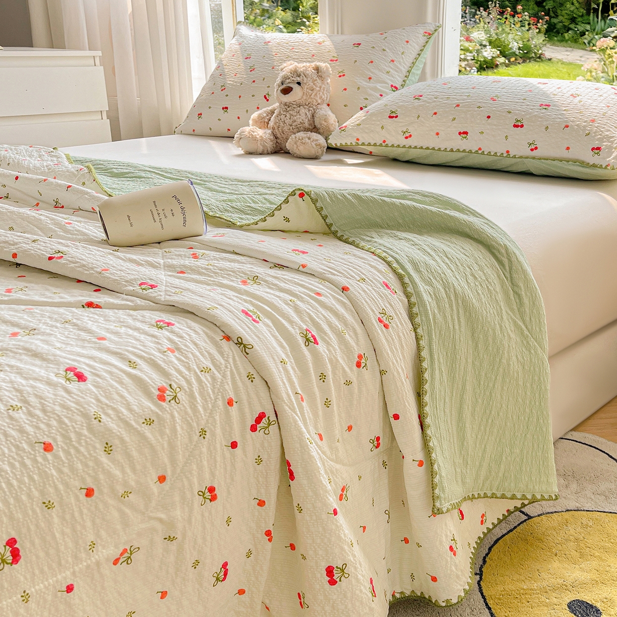 91家纺网 家纺一手货源 找家纺 米萝家居 2026新款泡泡棉夏被新疆棉花空调被夏凉被 樱桃红了