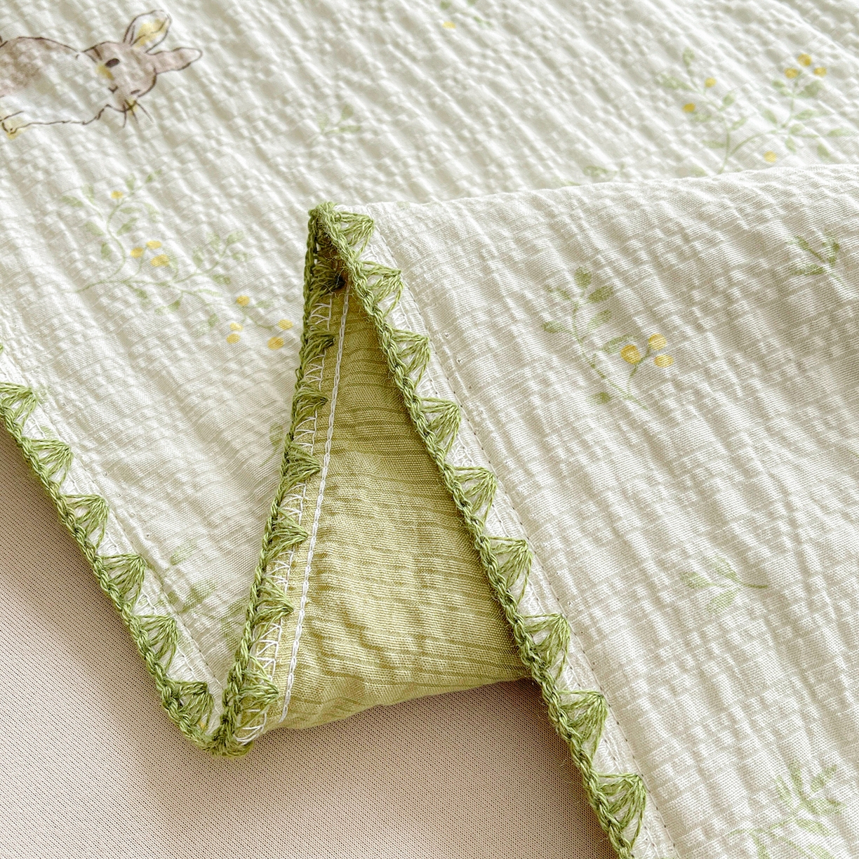 91家纺网 家纺一手货源 找家纺 米萝家居 2026新款泡泡棉夏被新疆棉花空调被夏凉被 丛林兔