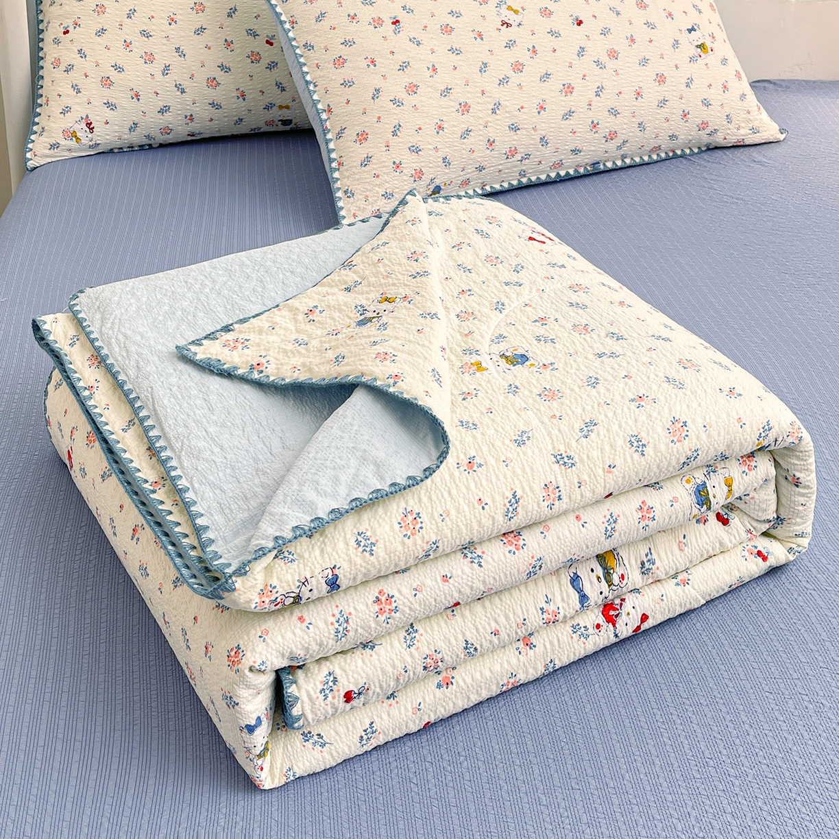 91家纺网 家纺一手货源 找家纺 米萝家居 2026新款泡泡棉夏被新疆棉花空调被夏凉被 繁花间