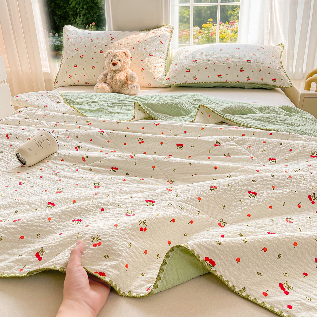 91家纺网 家纺一手货源 找家纺 米萝家居 2026新款泡泡棉夏被新疆棉花空调被夏凉被 樱桃红了