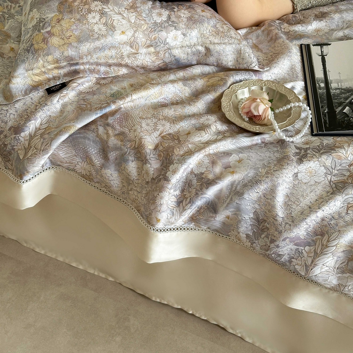 91家纺网 家纺一手货源 找家纺 丽笙被芯 2026新款兰精天丝数码印花Naia镂空夏被夏凉被空调被 卡洛斯-黄