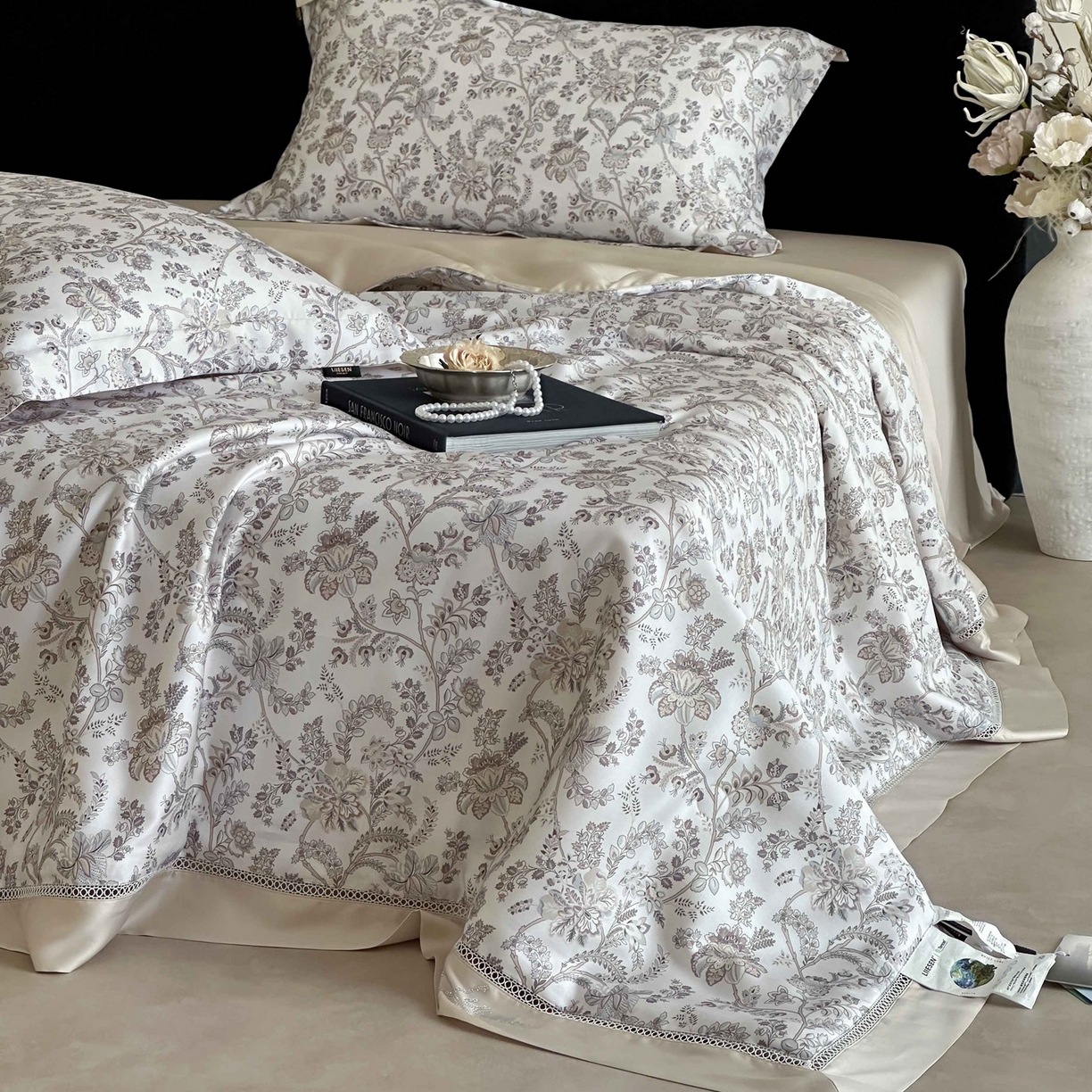 91家纺网 家纺一手货源 找家纺 丽笙被芯 2026新款兰精天丝数码印花Naia镂空夏被夏凉被空调被 卡缇娅