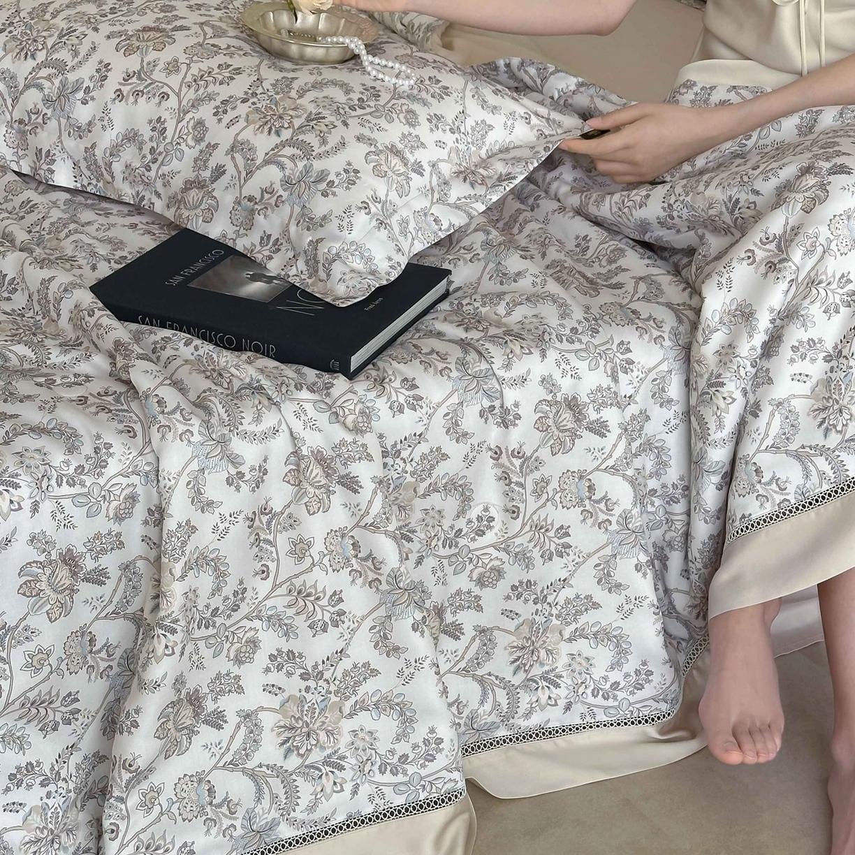 91家纺网 家纺一手货源 找家纺 丽笙被芯 2026新款兰精天丝数码印花Naia镂空夏被夏凉被空调被 卡缇娅